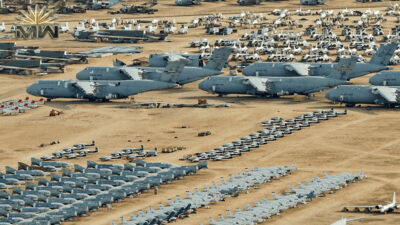 Inside the Massive Airplane Boneyard with 3,100 Planes(Video)